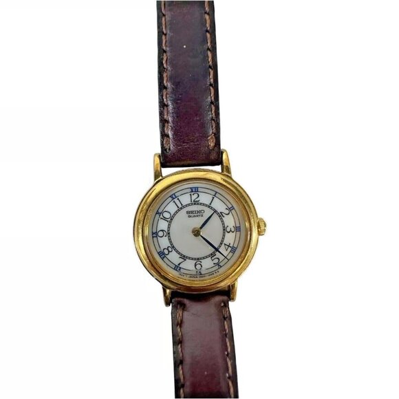 SEIKO Womens Wristwatch 1980’s Classic Gold Unique RARE Small Dainty JAPAN 7.5\